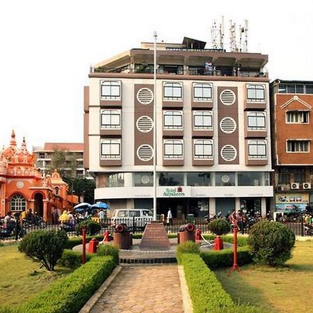 Hotel Satyaheera マプサ エクステリア 写真
