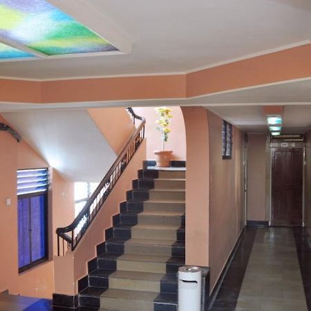 Hotel Satyaheera マプサ エクステリア 写真
