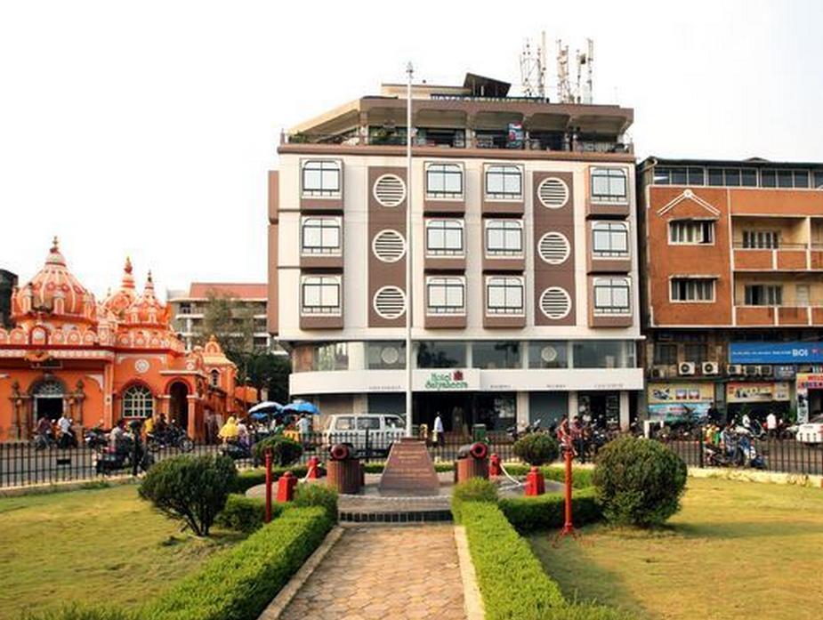 Hotel Satyaheera マプサ エクステリア 写真