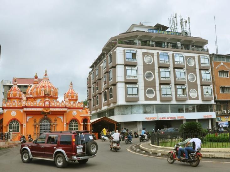 Hotel Satyaheera マプサ エクステリア 写真